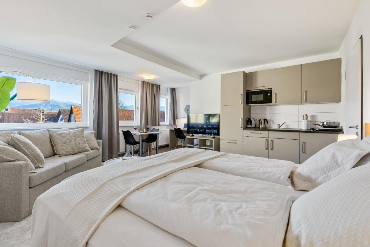Empire Living: Denzlingen Marktplatz Екстер'єр фото