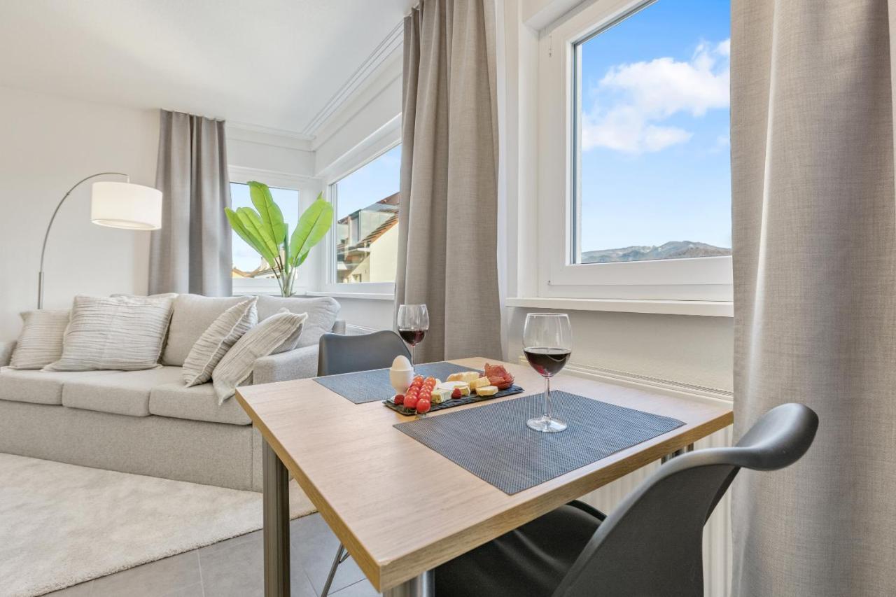 Empire Living: Denzlingen Marktplatz Екстер'єр фото